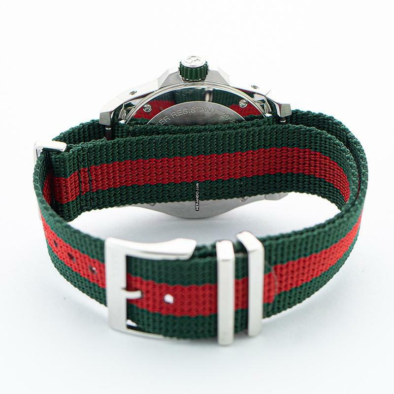 Thumbnail von Gucci Dive YA136339 - Dive Quartz Green Dial Stainless Steel Men's Watch </h1>