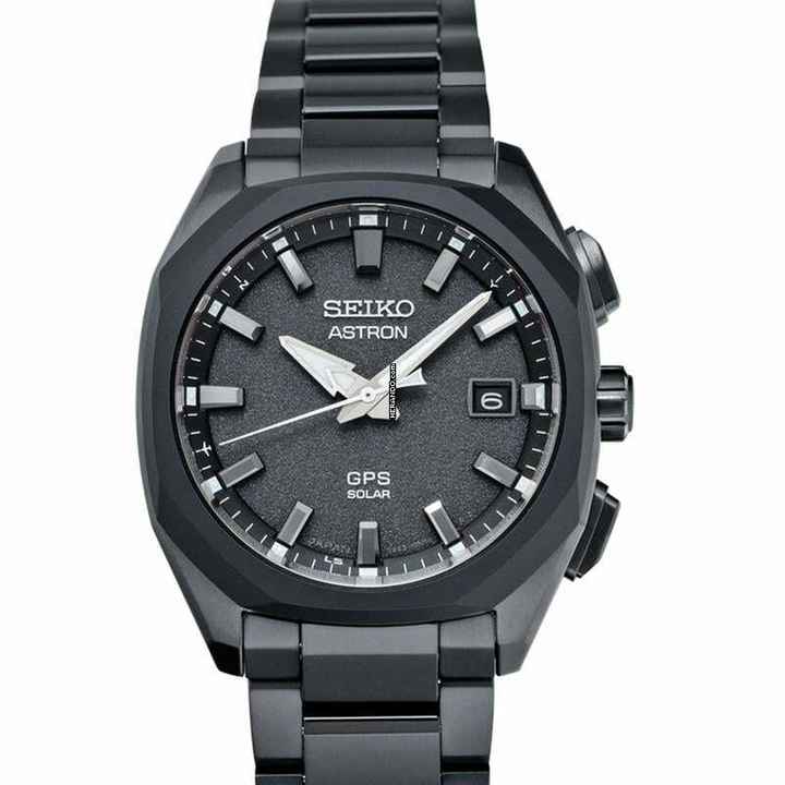  Seiko Astron SBXD009 - Astron Quartz Black Dial Titanium Men's Watch </h1> 