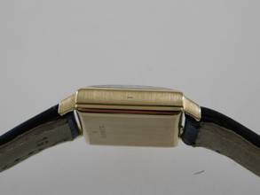 Thumbnail von Jaeger-LeCoultre Classic Cocktail Watch Lapis Damenuhr Vintage massiv 18 Karat Gelbgold mit Lederband