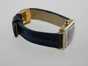 Thumbnail von Jaeger-LeCoultre Classic Cocktail Watch Lapis Damenuhr Vintage massiv 18 Karat Gelbgold mit Lederband