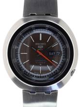 Thumbnail von Seiko 5 Sports Gents automatic Wristwatch Sports 5 Saucer / UFO </h1>