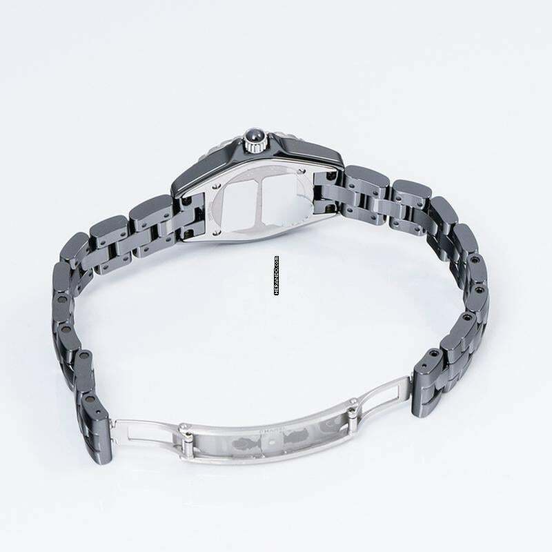 Thumbnail von Chanel J12 H2569 - J12 Quartz Black Dial Ceramic Ladies Watch </h1>
