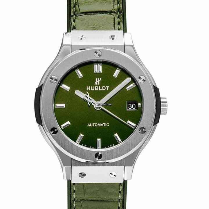  Hublot Classic Fusion 565.NX.8970.LR - Classic Fusion Automatic Green Dial Titanium Men's Watch </h1> 