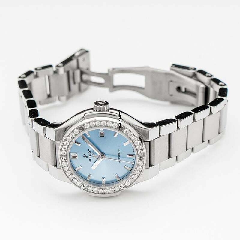 Thumbnail von Hublot Classic Fusion 585.NX.891L.NX.1204 - Classic Fusion Titanium Light Blue Bracelet Automatic Blue Dial Diam </h1>