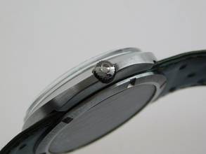 Thumbnail von Omega Genève Dynamic green mit Racing Dial Top selten N O S mit original Band und Schließe </h1>