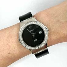 Thumbnail von Hublot MDM 1523 36mm Quartz Steel 1.10TCW DIAMOND Watch </h1>