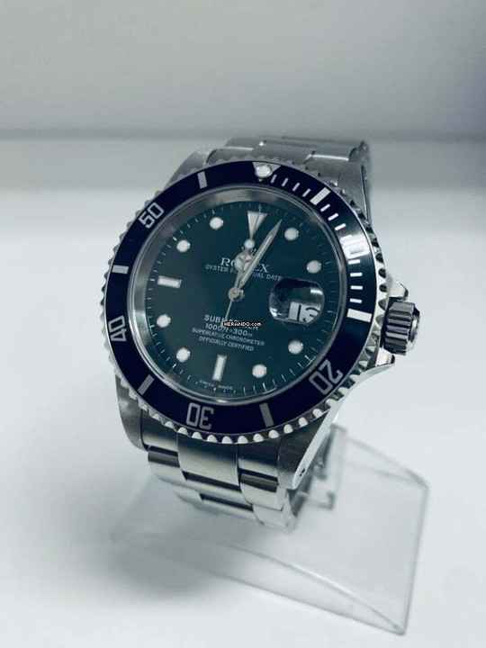  Rolex Submariner Date 16610 - VINTAGE - Box & Papers 