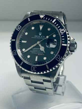  Rolex Submariner Date 16610 - 1999 - VINTAGE - Box & Papers 