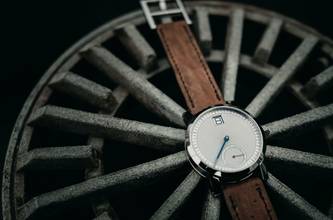 Thumbnail von Clockwheels Uhrrad 04 Steel Springende Stunde Jumping Hour handmade