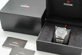 Thumbnail von Tudor Royal 28600 </h1>