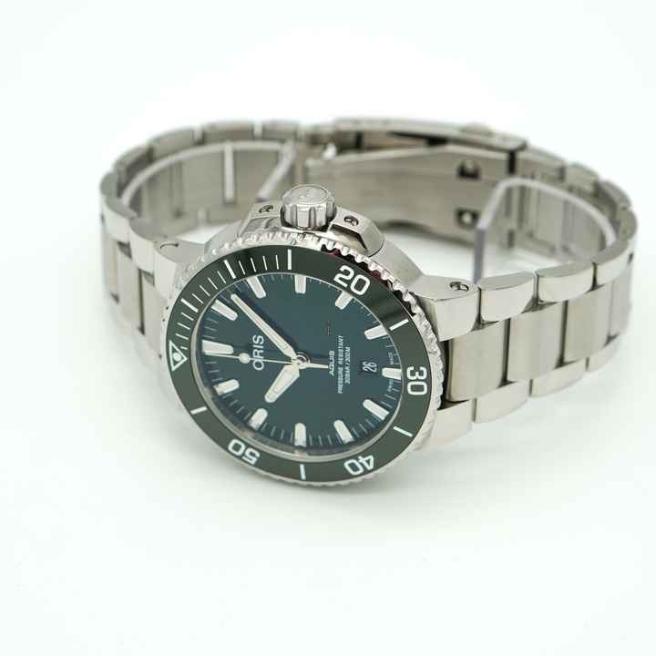  Oris Aquis Date 01 733 7730 4157 </h1> 