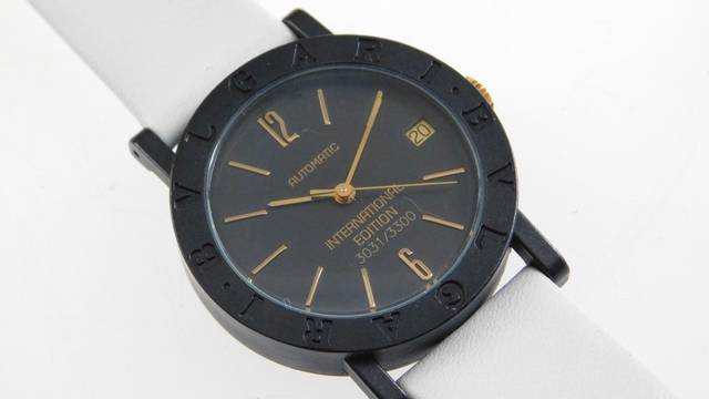  Bulgari Bulgari Herrenuhr Automatik Carbon Gold International Edition No 3131 v 3300 </h1> 