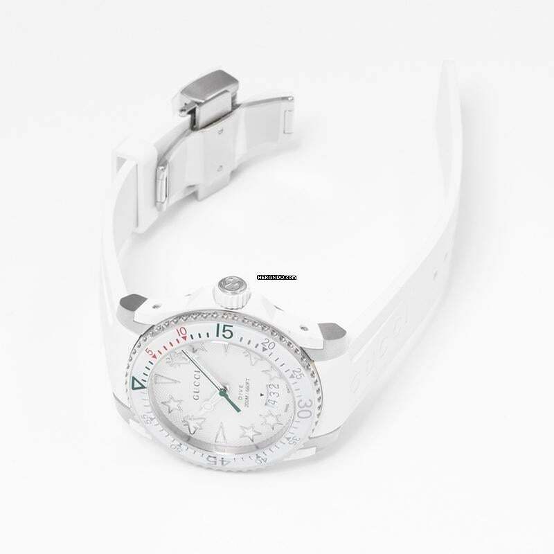 Thumbnail von Gucci Dive YA136337 - Dive Quartz White Dial Stainless Steel Men's Watch </h1>