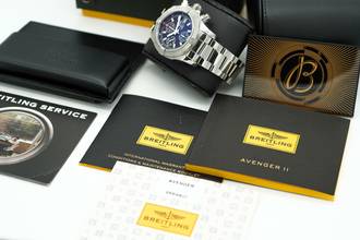 Thumbnail von Breitling Avenger II Chronograph </h1>