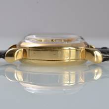 Thumbnail von Jaeger-LeCoultre Chronograph Baby very rare caliber 290 yellow gold 18KT 1937's </h1>