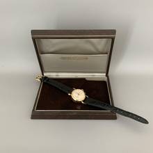 Thumbnail von Jaeger-LeCoultre Chronograph Baby very rare caliber 290 yellow gold 18KT 1937's </h1>