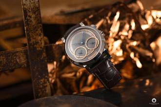 Thumbnail von Benzinger GAP 1 „Graphit“ mit eigenem Manufakturkaliber handguillochiert