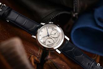 Thumbnail von Benzinger GAP 1 Silver Rings mit eigenem Manufakturkaliber handguillochiert