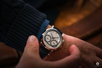 Thumbnail von Benzinger GAP 1 Ocean mit eigenem Manufakturkaliber handguillochiert