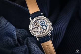 Thumbnail von Benzinger GAP 1 Deep Blue mit eigenem Manufakturkaliber handguillochiert