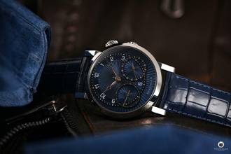 Thumbnail von Benzinger GAP 1 Deep Blue mit eigenem Manufakturkaliber handguillochiert