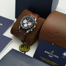 Thumbnail von Breitling Aviator 8 B01 Chronograph Mosquito </h1>