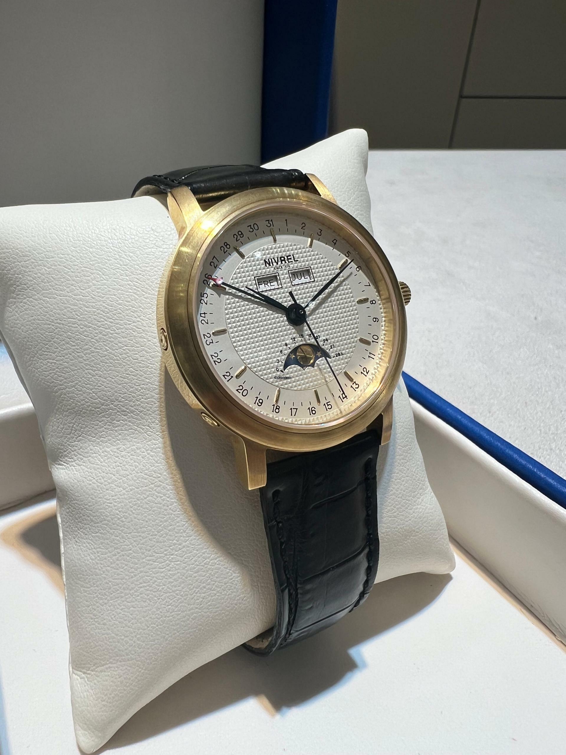 Thumbnail von Nivrel Vollkalender