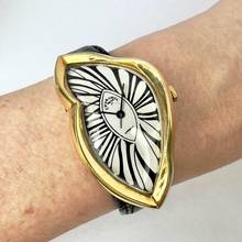 Thumbnail von Churchill Watch Co CRASH Manual Winging 29mm 18K Yellow Gold Watch </h1>