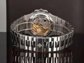 Thumbnail von Patek Philippe Nautilus 5711/1a-014 Green Dial New 2021