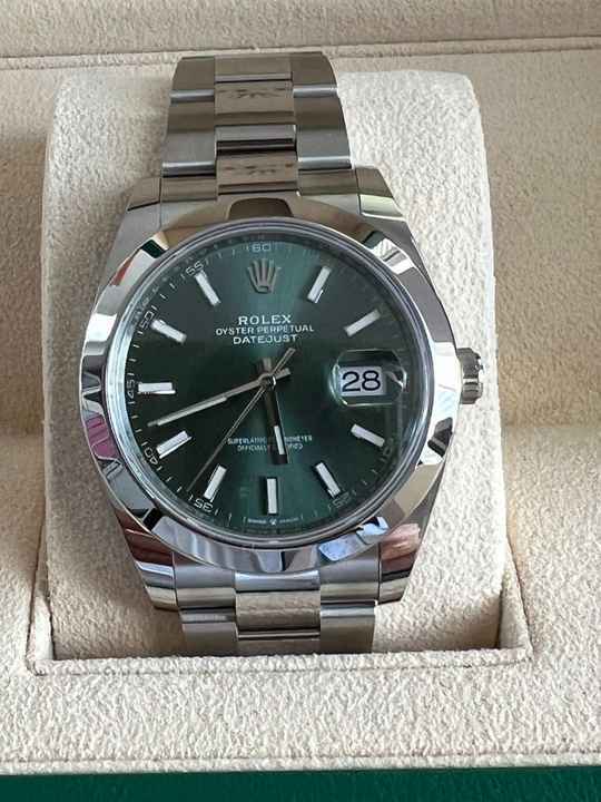 Rolex Datejust grün aus 4/2023 top Zustand