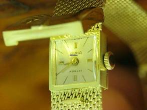 Thumbnail von Iduna 14kt 585 Gold Handaufzug Damenuhr / Klappdeckel In Gürtelschnallenform </h1>