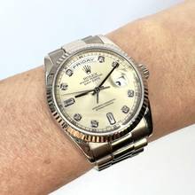 Thumbnail von Rolex Day-Date 36 OYSTER PERPETUAL DAY-DATE Automatic 36mm 18K WG Factory Diamond Dial Watch </h1>