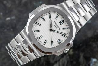 Thumbnail von Patek Philippe Nautilus 5711/1A-011 | rare Caliber 26-330 | German Full Set 2019 | white dial | Steel