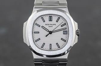 Thumbnail von Patek Philippe Nautilus 5711/1A-011 | rare Caliber 26-330 | German Full Set 2019 | white dial | Steel