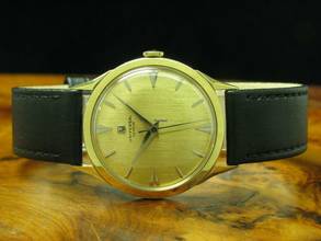 Thumbnail von Universal Genève 18kt 750 Gold Handaufzug Herrenuhr / Gn 1751xxx / Kaliber 332 </h1>