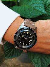 Thumbnail von Cartel Gents manual wind Divers Wristwatch </h1>