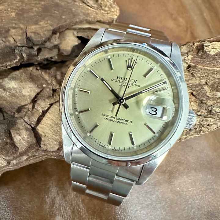  Rolex Oyster Perpetual Date 34mm - Ref. 15200 </h1> 