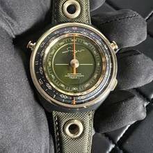 Thumbnail von Singer Reimagined Track 1 Emirates Edition </h1>