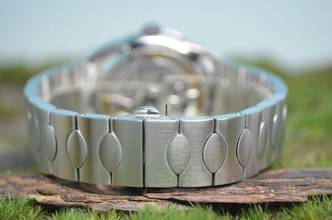 Thumbnail von Urban Jürgensen ONE GMT Automatik Herrenuhr Blue Dial UNGETRAGEN Ref. 5541 826232 </h1>