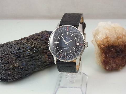  Breitling Chronomat 41 9808 Chronomat Quartz 32768 Hz Cal. 352 Vintage Herrenuhr Ø 41mm </h1> 