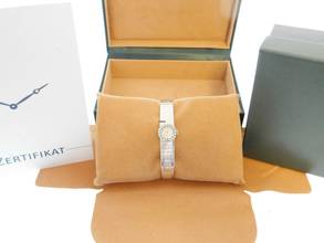 Thumbnail von Patek Philippe Damenuhr massiv 18 Karat Weißgold Handaufzug mit original Brillantbesatz </h1>