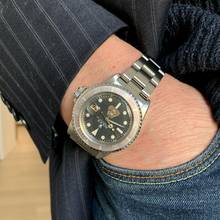 Thumbnail von Rolex Submariner Date 1680 Date by Kuwait Army Crest dial 1977's </h1>