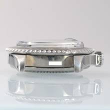 Thumbnail von Rolex Submariner Date 1680 Date by Kuwait Army Crest dial 1977's </h1>