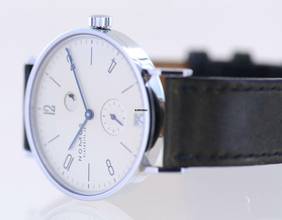 Thumbnail von NOMOS Tangente Gangreserve Datum schwarze Gangreserve 35 Peseux Cream Dial rar </h1>