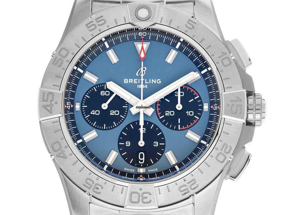 Breitling Avenger B01 Ref.AB0147101C1A1 2024 Full Set Ungetragen 
