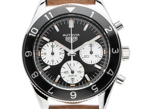  TAG Heuer Autavia Heritage Autavia Ref.CBE2110.FC8226 2024 Full Set Ungetragen 