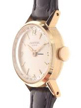 Thumbnail von Universal Ladies manual wind Wristwatch </h1>