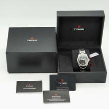 Thumbnail von Tudor Ranger M79950-0001 </h1>