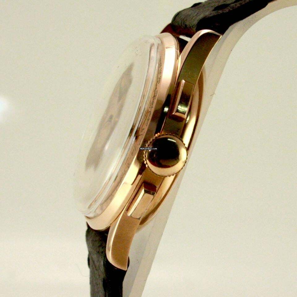 Thumbnail von Universal Genève 18k Rose Gold Chronograph </h1>