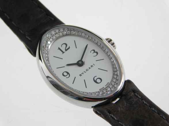  Bulgari Ovale18 Karat Weißgold mit original Brillantbesatz mit original Box und Zubehör.  